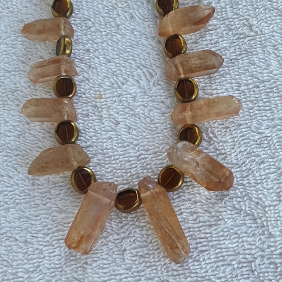 Quartz necklace with amber glass beads - Picture 3 of 4